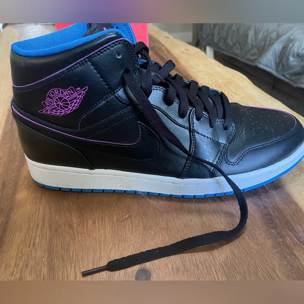 Air Jordan 1 Mid Radio Raheem Shoes